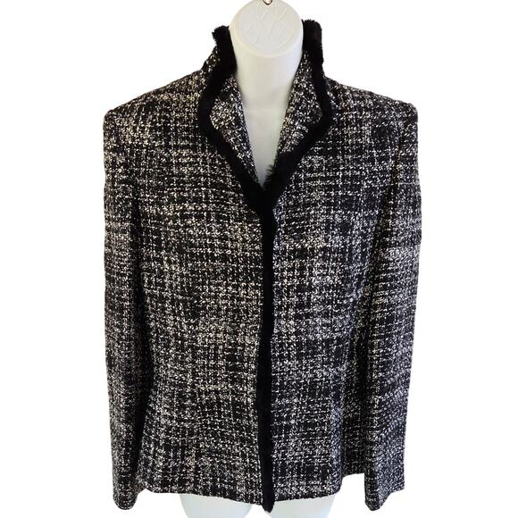 Tahari by Arthur Levine Tweed Faux Fur Trim Jacket Black & White Sz 10 - Picture 3 of 9